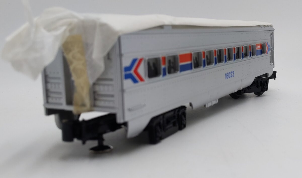 Lionel 6-16023 O Gauge Amtrak Streamlined Passenger Car #16023 VG/Box