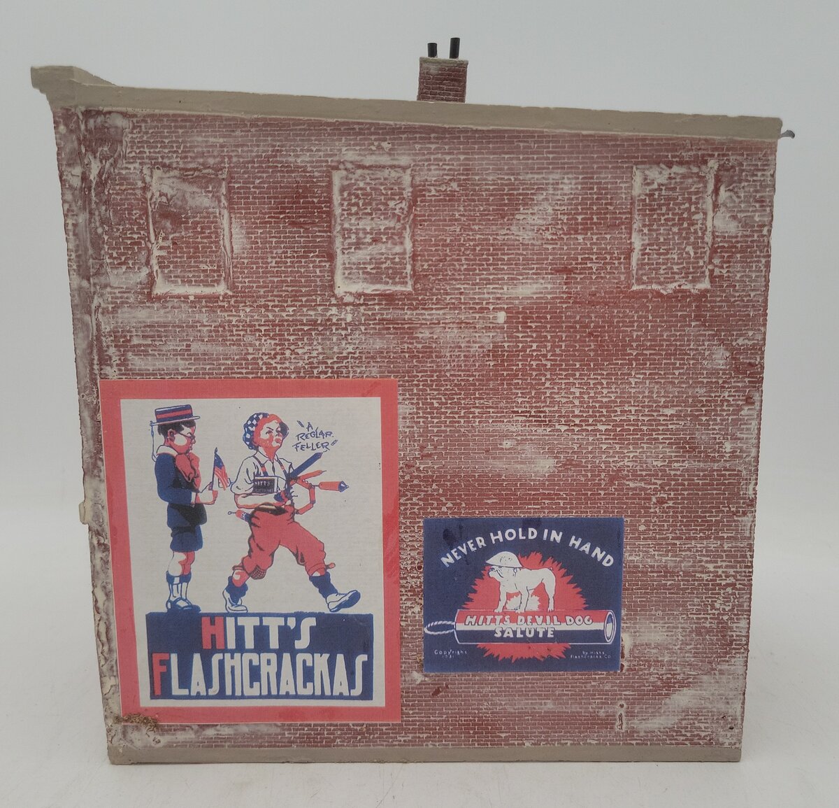 Downtown Deco DD1020 HO Scale Triumph Fireworks - Assembled & Painted EX