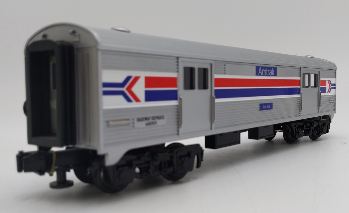 MTH 30-6000 O Gauge Amtrak "New York" Streamlined Baggage Car EX/Box