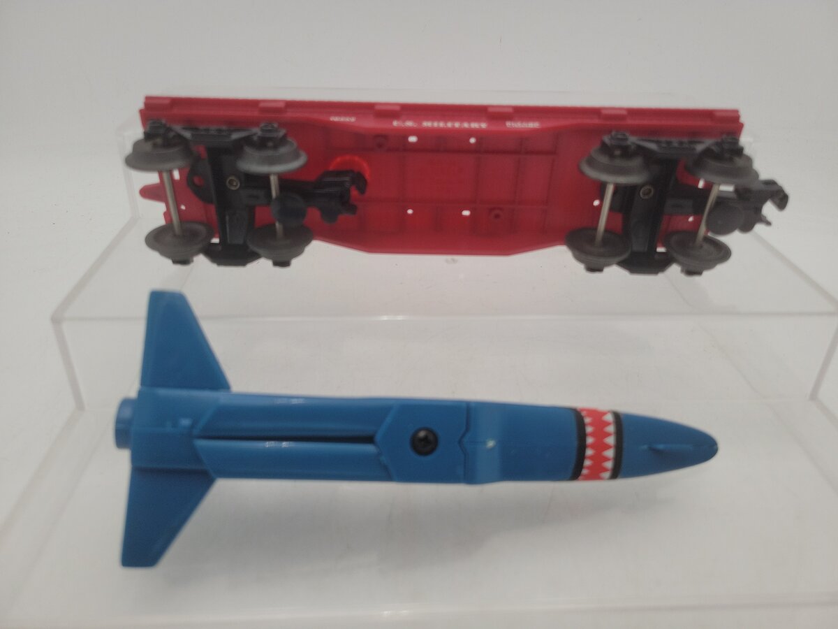 Lionel 6-16352 O / O27 Gauge US Military Flatcar W/Cruise Missile #16352 EX/Box