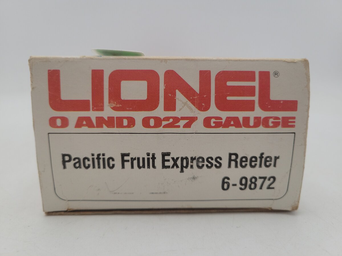 Lionel 6-9872 O / O27 Gauge Pacific Fruit Express Billboard Reefer Car #9872 EX/Box