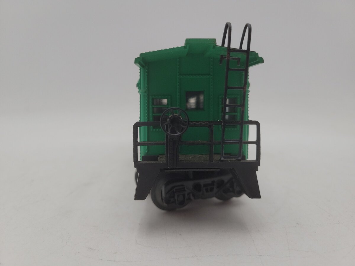 Lionel 6-9174 O New York Central P&E Bay Window Illuminated Caboose #9174 VG/Box