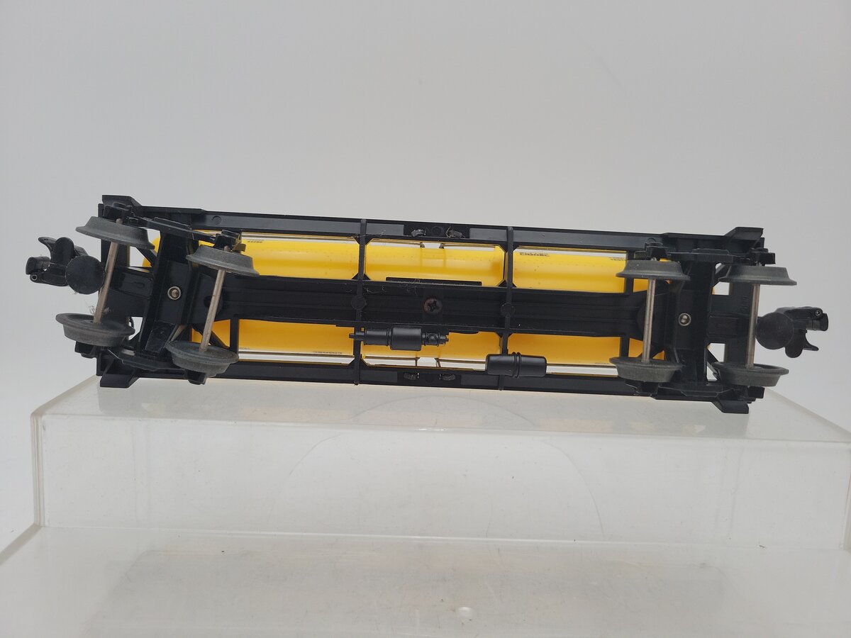 Lionel 6-16126 O Gauge Jefferson Lake Sulfur Company 3 Dome Tank Car EX/Box
