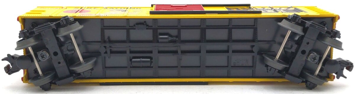 MTH 30-74124 O Gauge Palisades Park "Bathing Beauty" 40' Single Door Boxcar LN