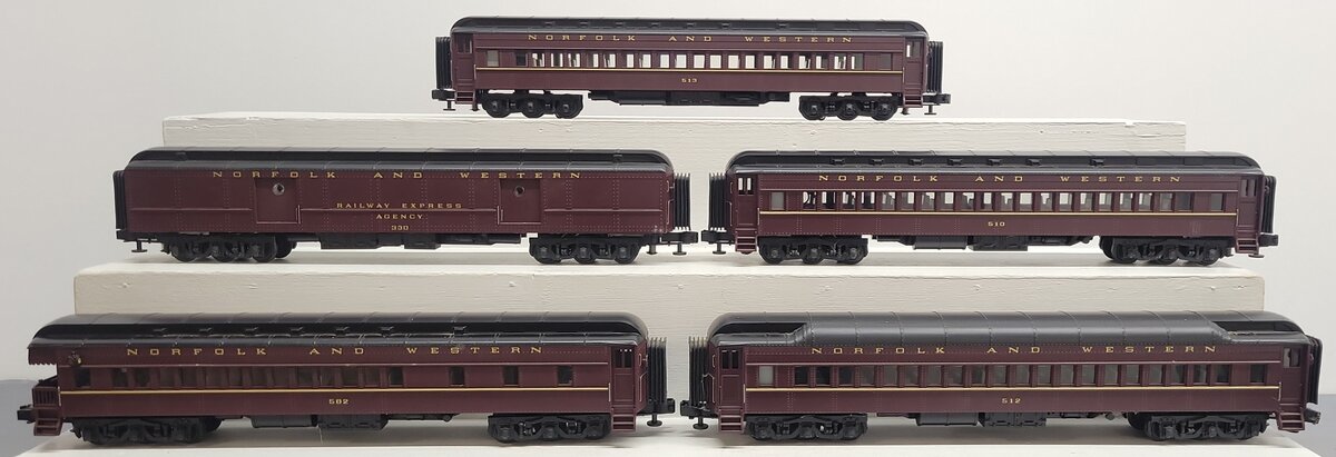 MTH 20-4024 O Scale Norfolk & Western 70' Madison Passenger Cars (Set of 5) EX
