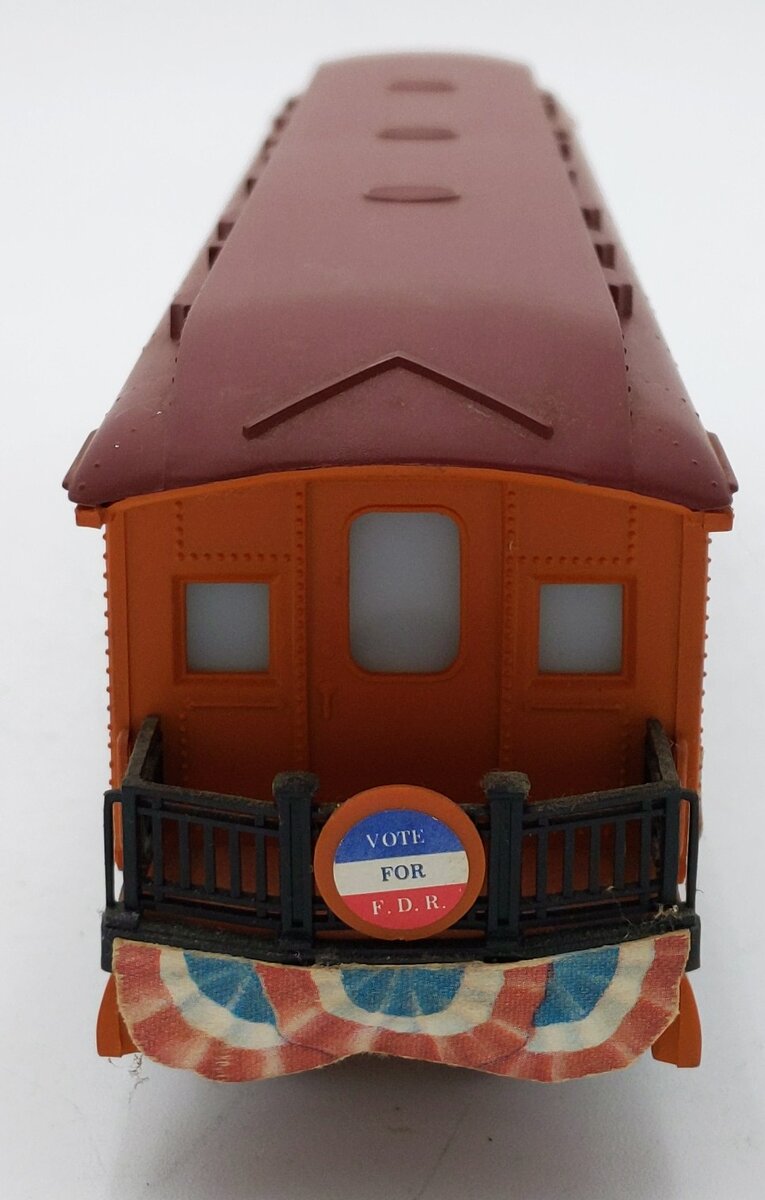 Lionel 6-9527 O Gauge Milwaukee Road FDR Campaign Observation Car VG
