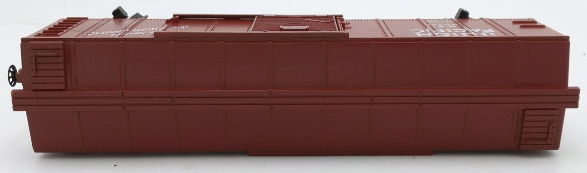 MTH 30-7402 O Gauge Union Pacific Semi-Scale Boxcar #150231 EX