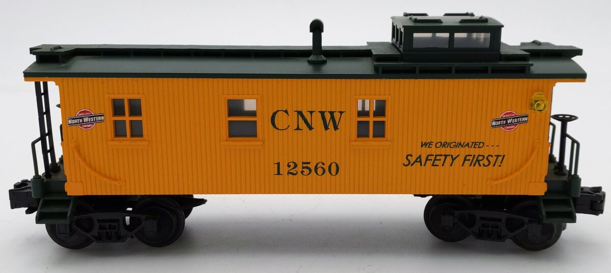 MTH 30-7707 O Gauge Chicago Northwestern Semi-Scale Caboose #12560 EX