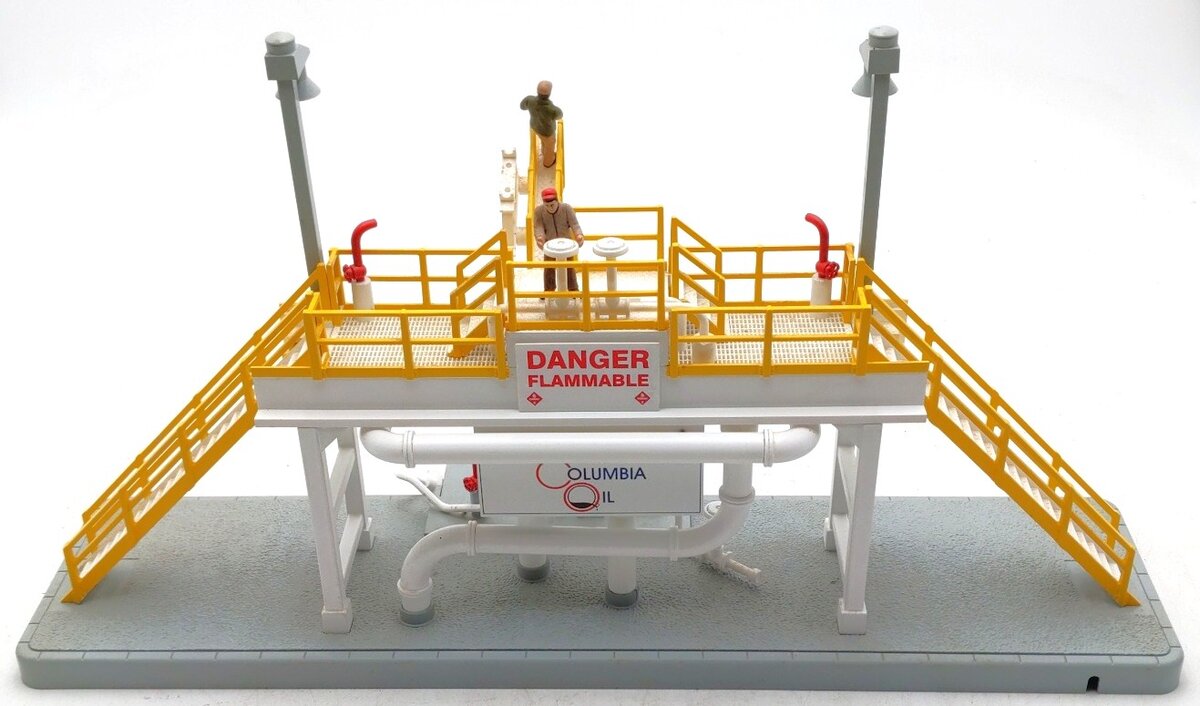 MTH 30-9117 O Gauge Columbia Oil Storage Station EX