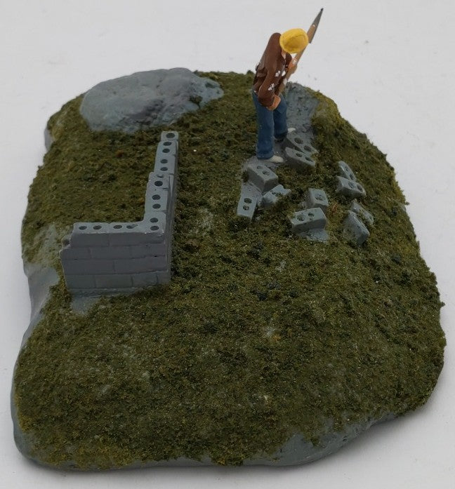 K-Line K42415 Figure w/ Sledgehammer-Construction Scene VG