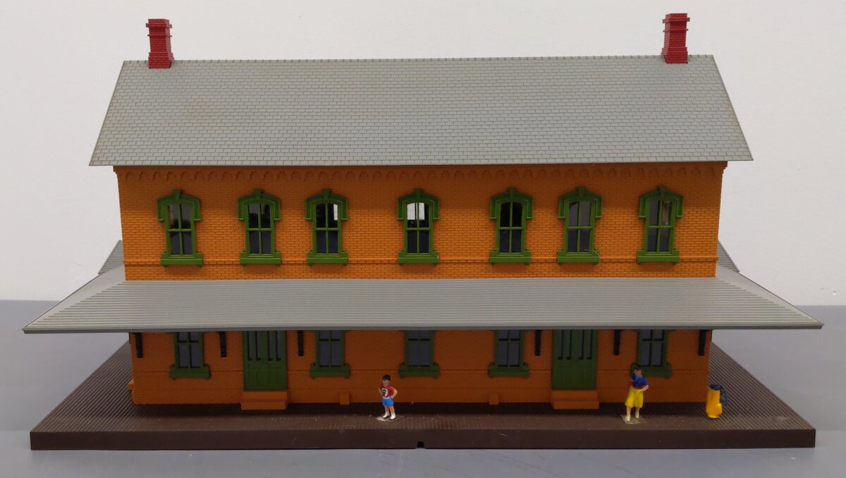 MTH 30-9005 O Gauge Passenger Station VG