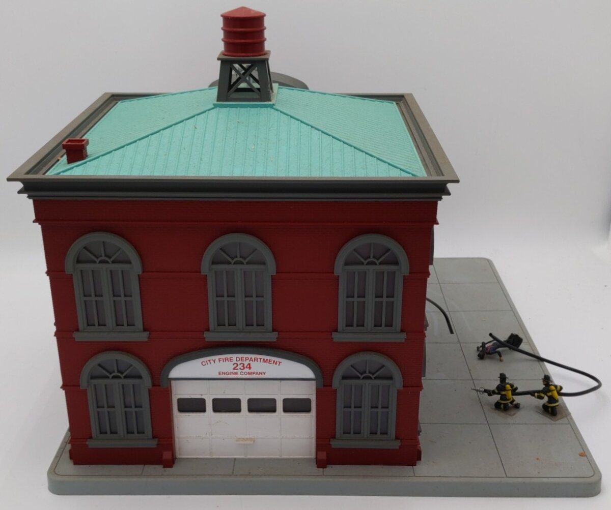MTH 30-9102 O Gauge Operating Firehouse VG