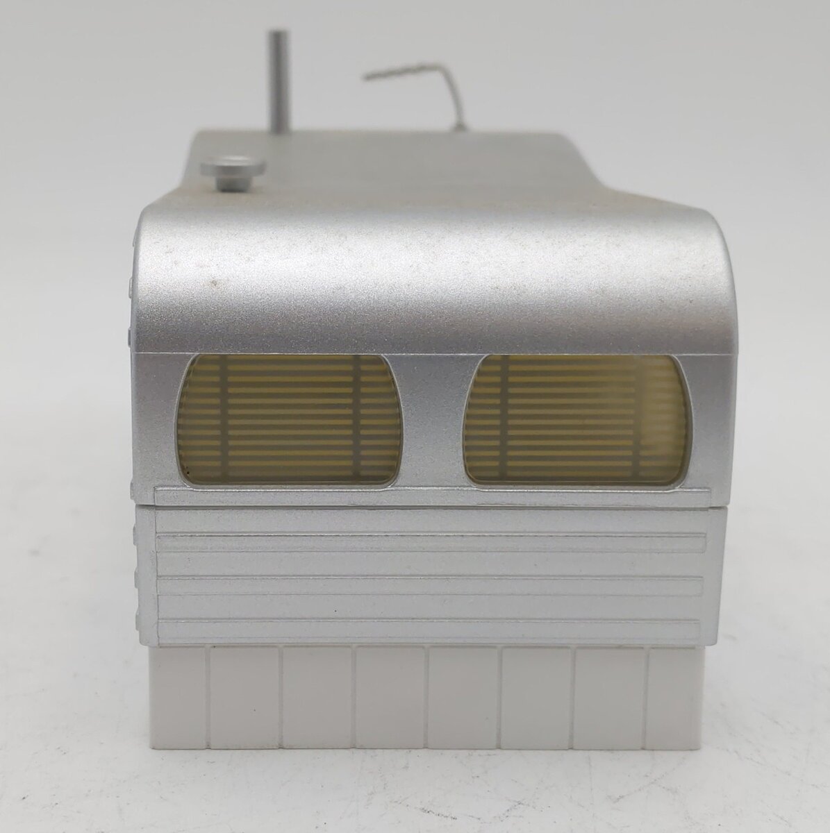 MTH 30-90530 O Gauge Stainless Mobil Home - Stainless EX