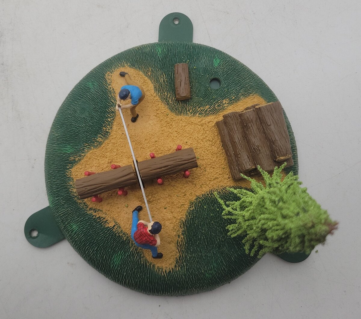 Lionel 6-14145 O Gauge Operating Lumberjacks (One Tree) EX