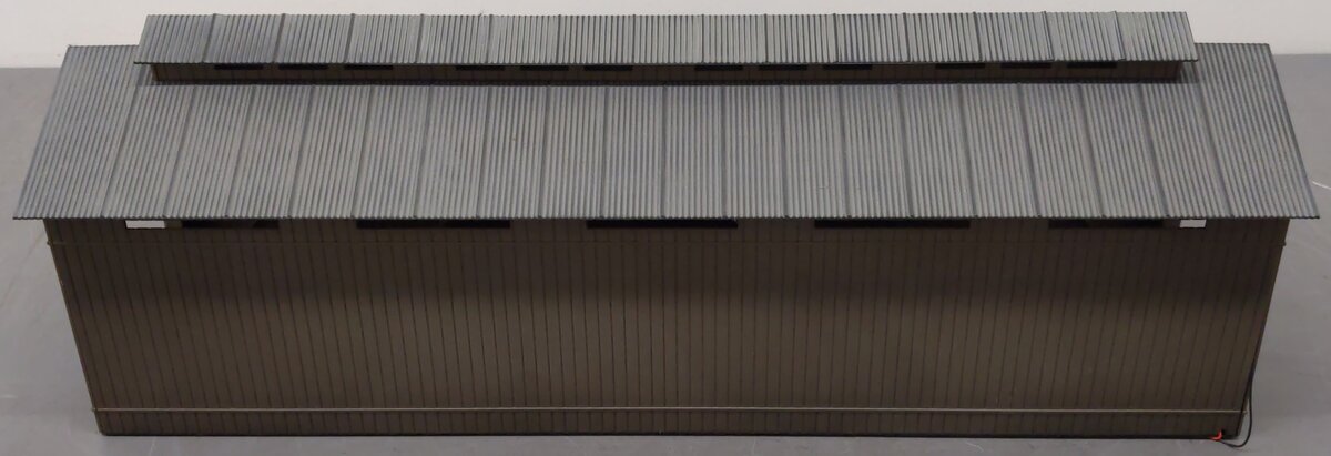 Lionel 6-24117 O Lighted Covered Bridge Assembled VG