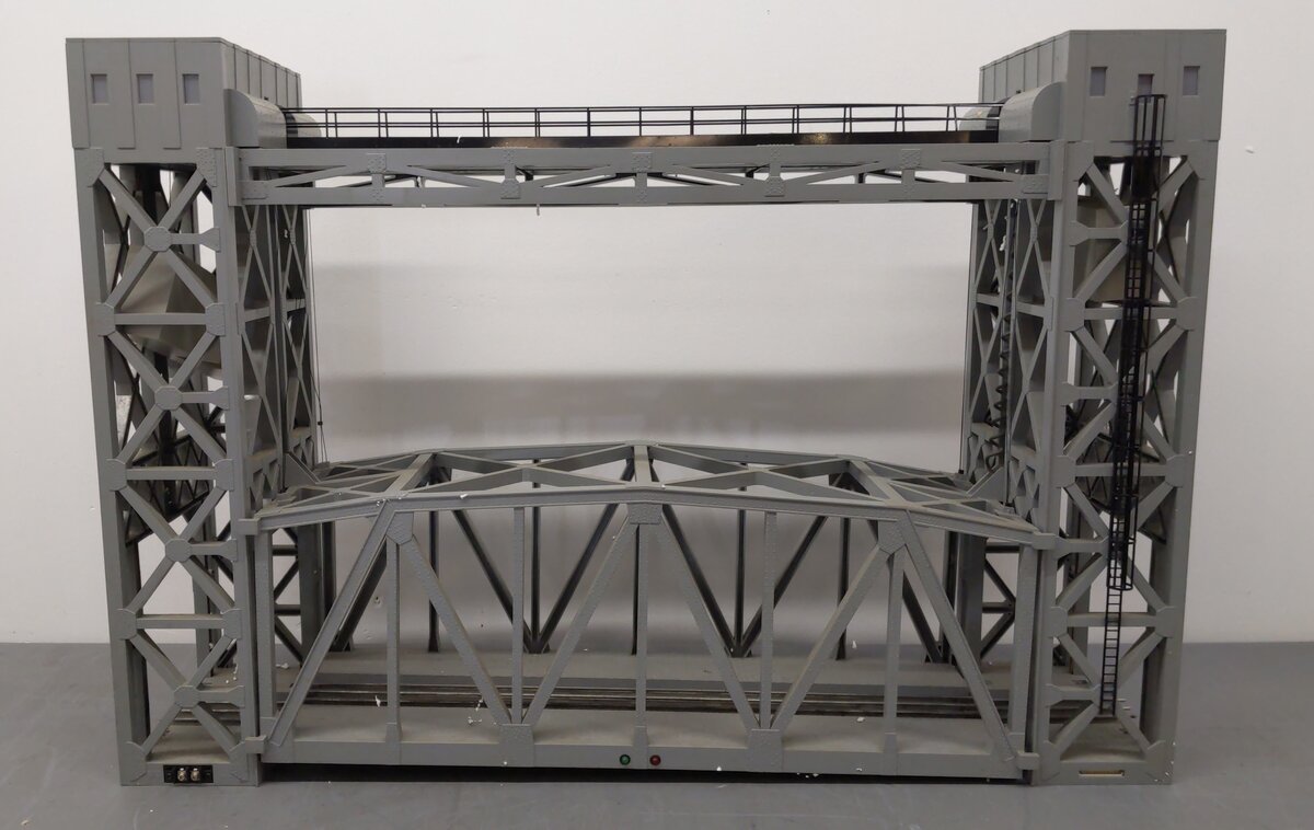 Lionel 6-12782 O Gauge Operating Lift Bridge with Bell & Lights VG