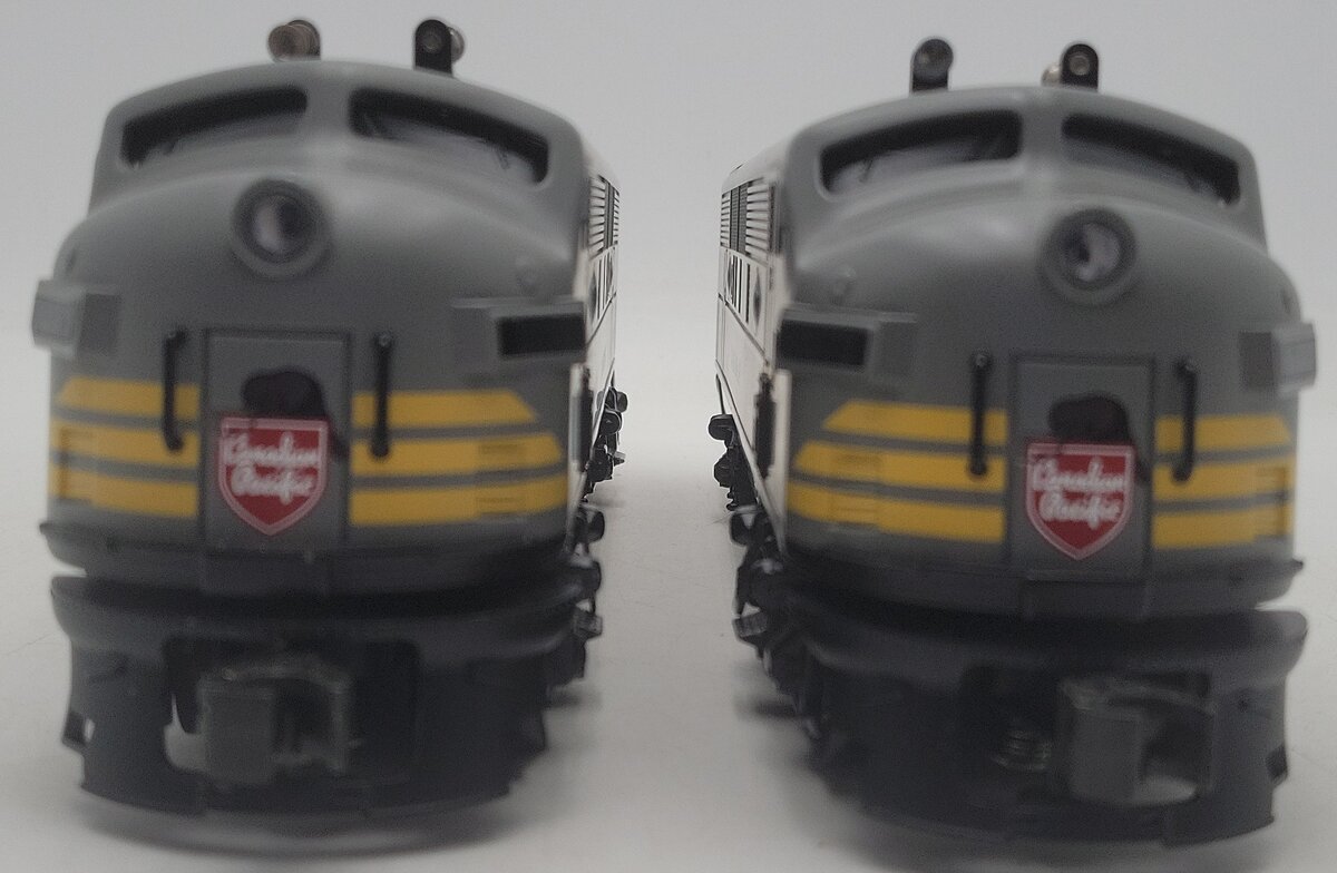 Williams 2373 Canadian Pacific F-3 AA Diesel Locomotive Set EX/Box