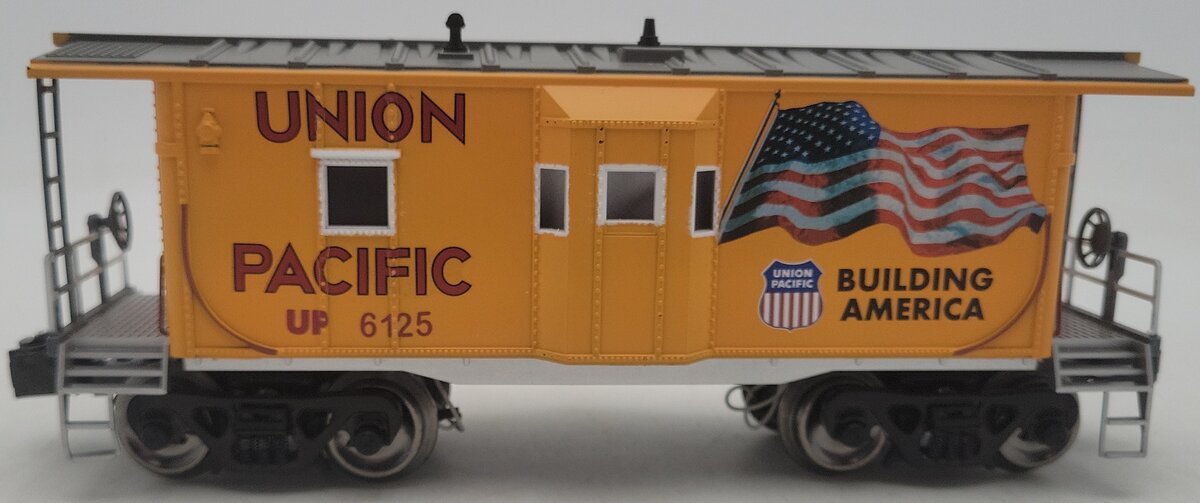 Menards O Gauge Union Pacific Caboose #6125 EX