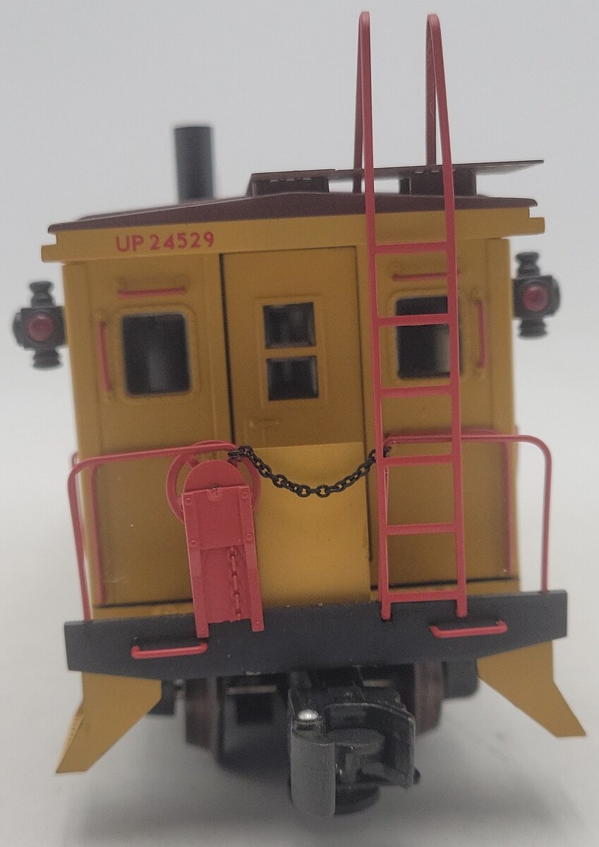 K-Line K612-2112 O Gauge Union Pacific Bay Window Caboose w/ Smoke Unit EX
