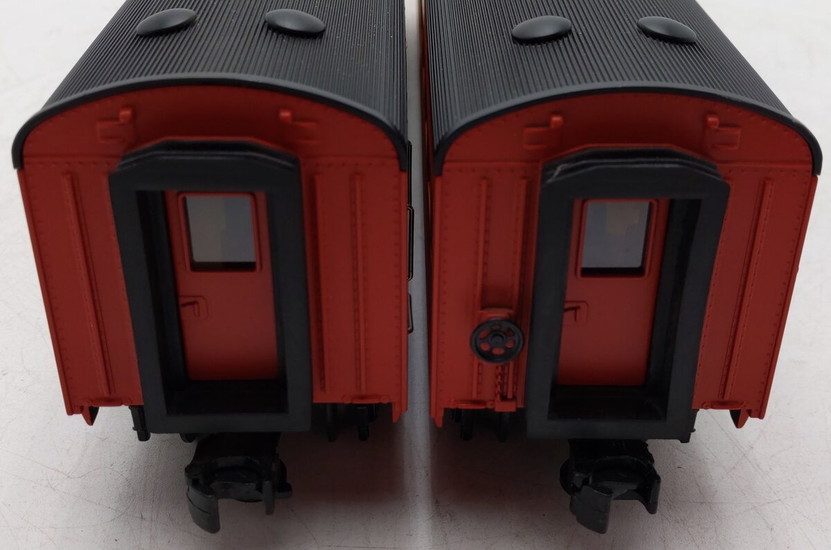 MTH 30-6063 O Southern Pacific O-27 Streamlined Combo/Diner Set (Set of 2) VG