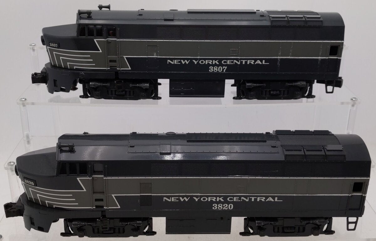 Williams 205 New York Central Sharknose AA Diesel Locomotive Set #3807/3820 VG