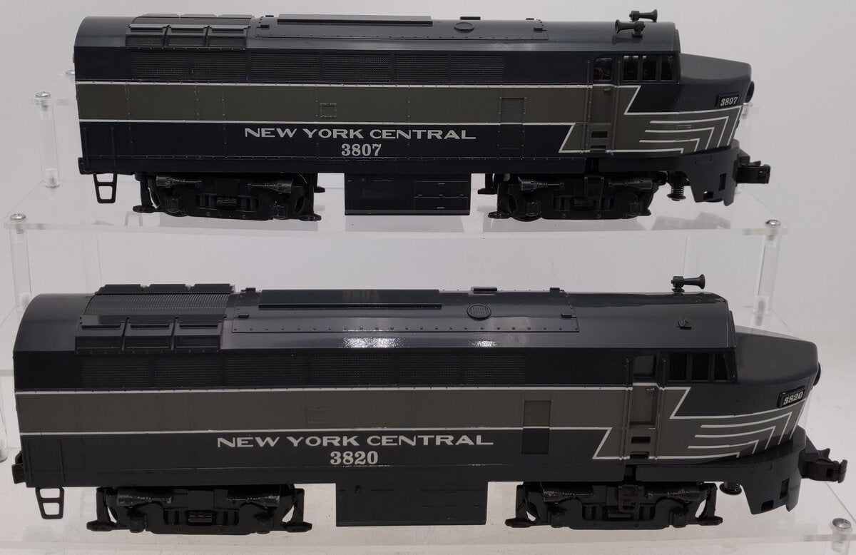 Williams 205 New York Central Sharknose AA Diesel Locomotive Set #3807/3820 VG