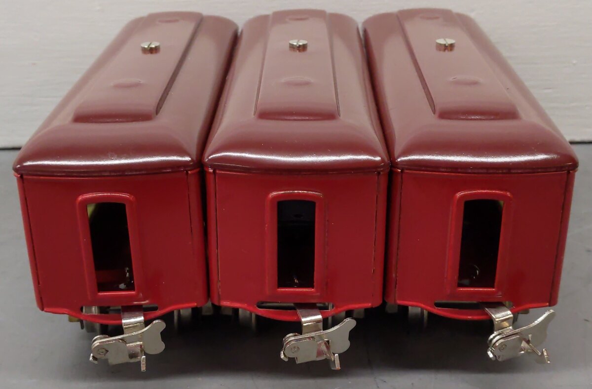 Lionel Vintage O Prewar Red Tinplate Passenger Cars 610, 612 [3]