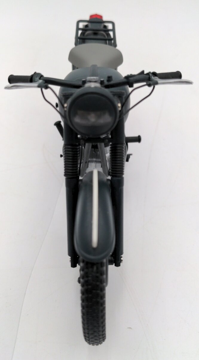 Minichamps 1:12 Scale Triumph TR6 The Great Escape EX