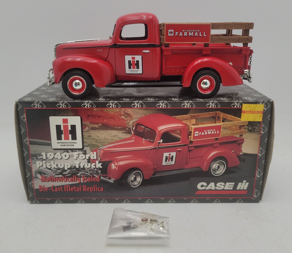 Ertl 4367CO 1:25 Scale 1940 Ford Pickup Truck EX/Box