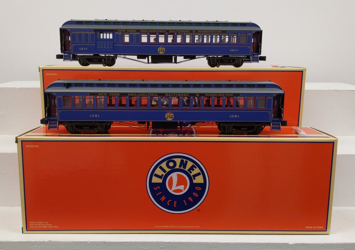 Lionel 2427560 O Royal Blue Wood Passenger Cars Pack B (Set of 2) #1014/#1051 EX/Box