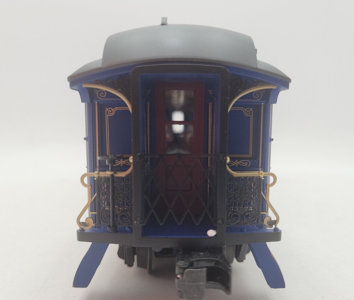Lionel 2427552 O Gauge Royal Blue Wood Passenger Car #1026 EX/Box