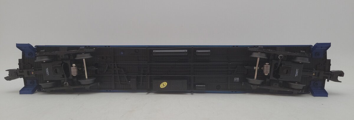 Lionel 2427552 O Gauge Royal Blue Wood Passenger Car #1026 EX/Box