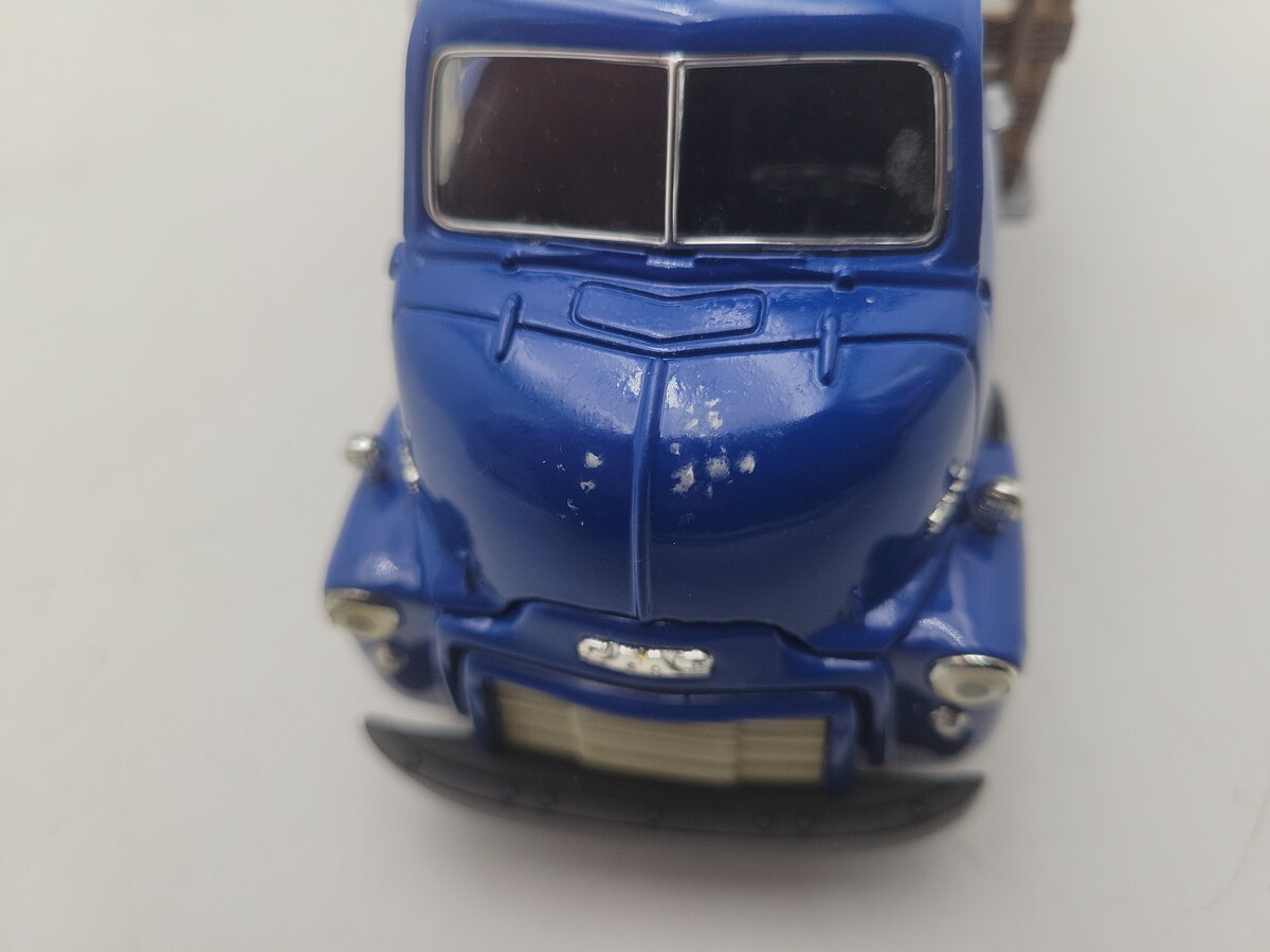 First Gear 19-1130 1:34 Scale GMC Morton Salt Flatbed w/ Burlap Salt Sacks EX/Box