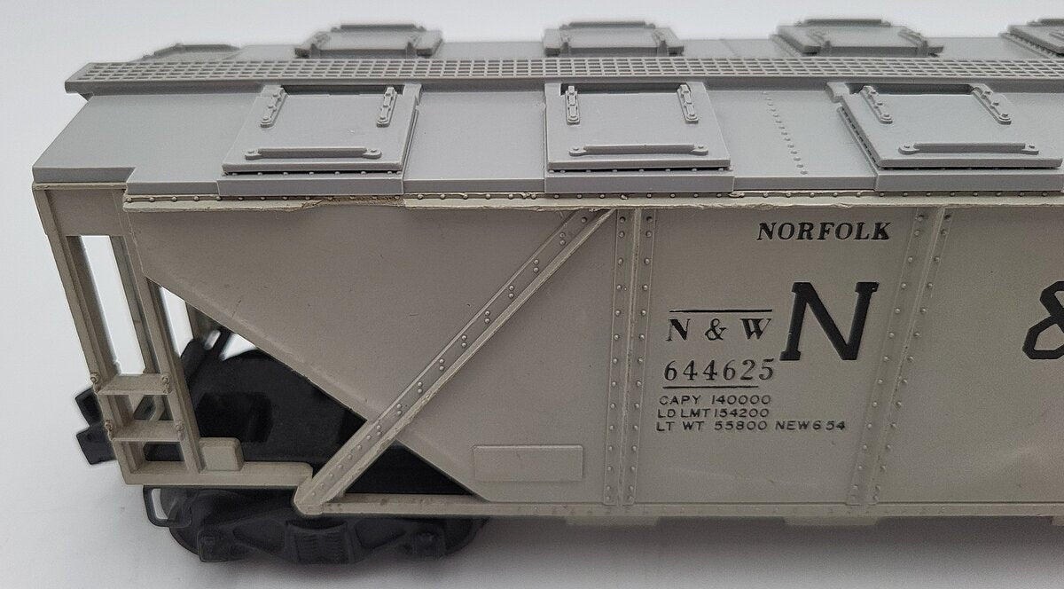 Lionel 6446-25 Vintage O Norfolk & Western Grey Covered 4-Bay Hopper #644625 VG