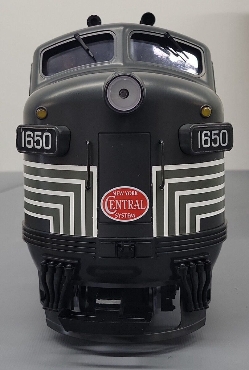 LGB 21570 G Gauge New York Central F7 A Unit Diesel Locomotive #1650 EX/Box