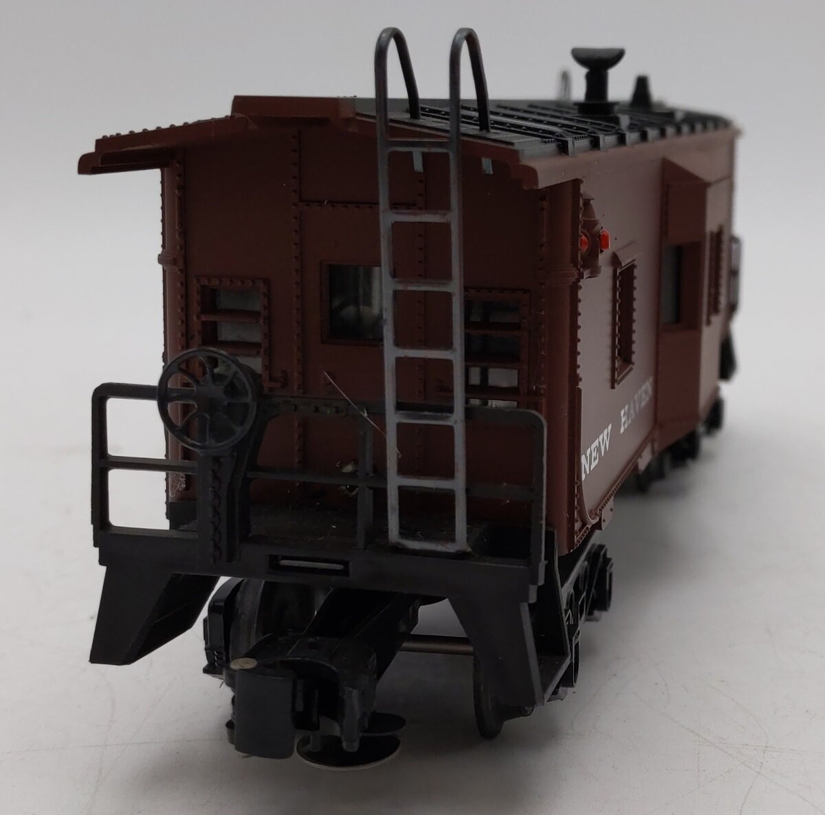 Lionel 6-16510 O New Haven Bay Window Caboose with Lighted Interior #16510 LN/Box