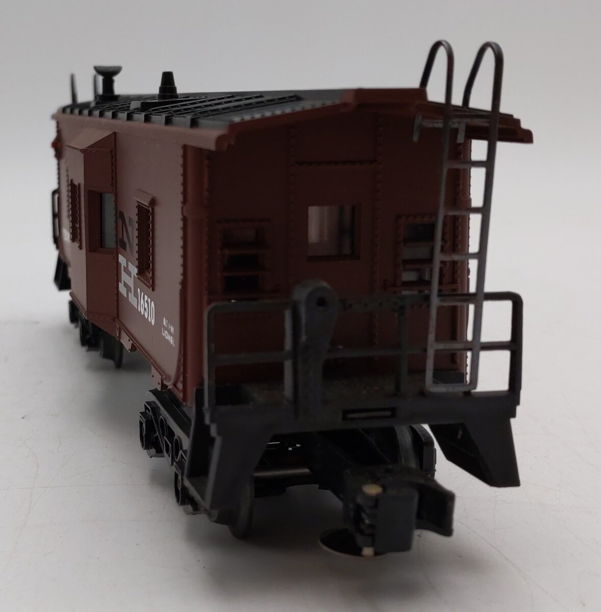 Lionel 6-16510 O New Haven Bay Window Caboose with Lighted Interior #16510 LN/Box