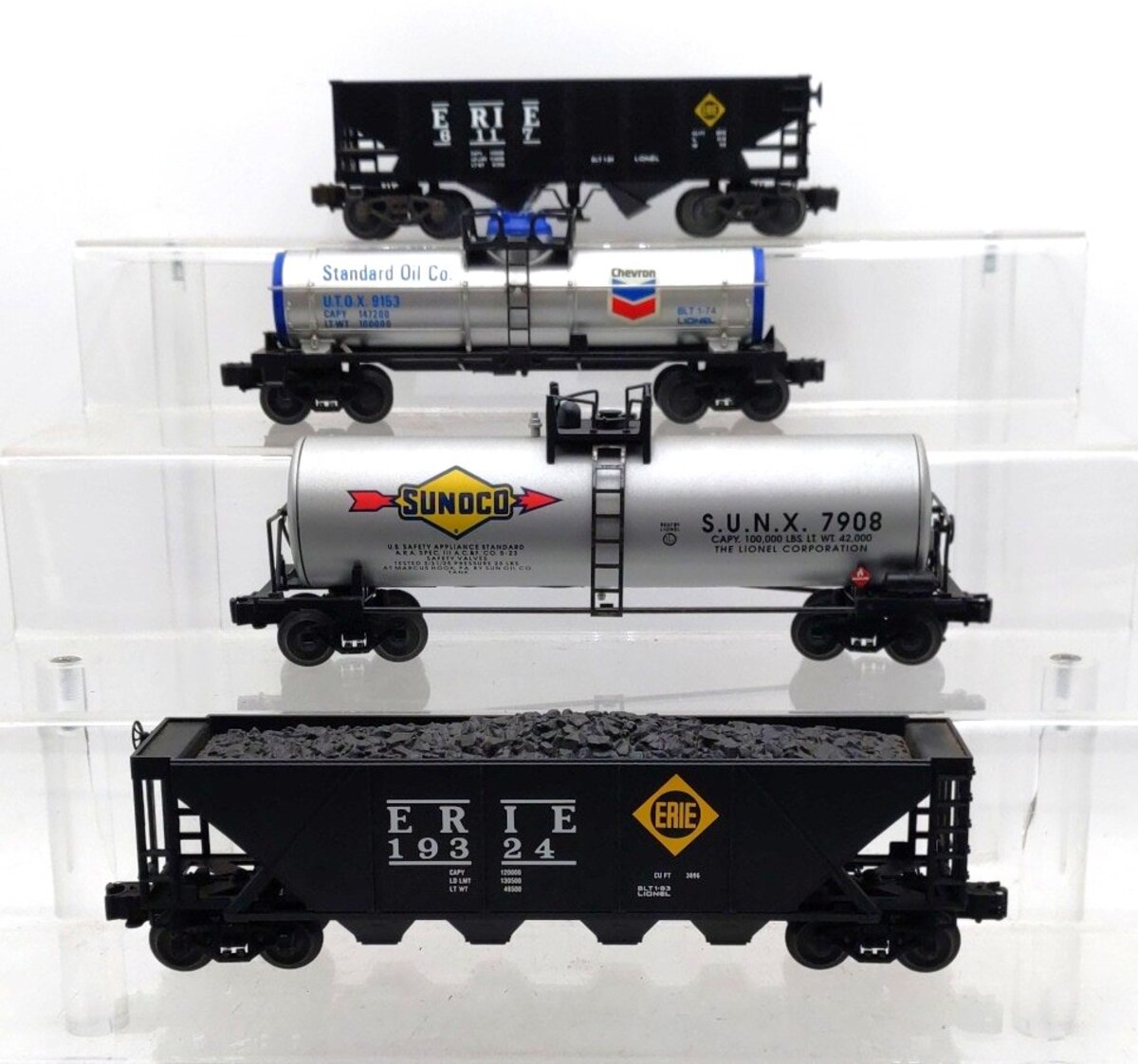 Lionel & Other O Gauge Assorted Freight Cars [4] VG