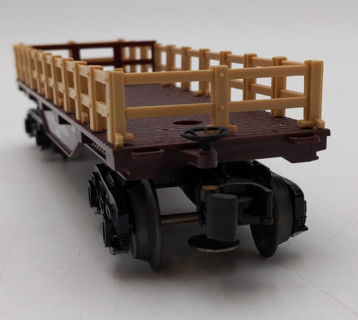 Lionel 6-16315 O Gauge Pennsylvania Short Flatcar w/ Fences EX/Box