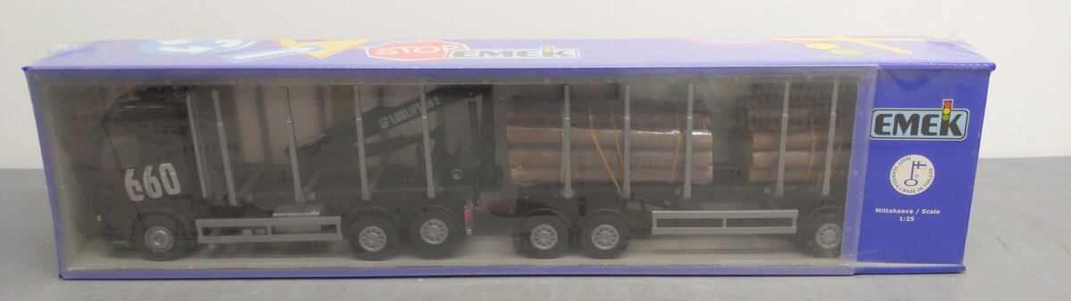 Emek 70953 1:25 Volvo Timber Truck & Flatbed w/Wood Load MT/Box