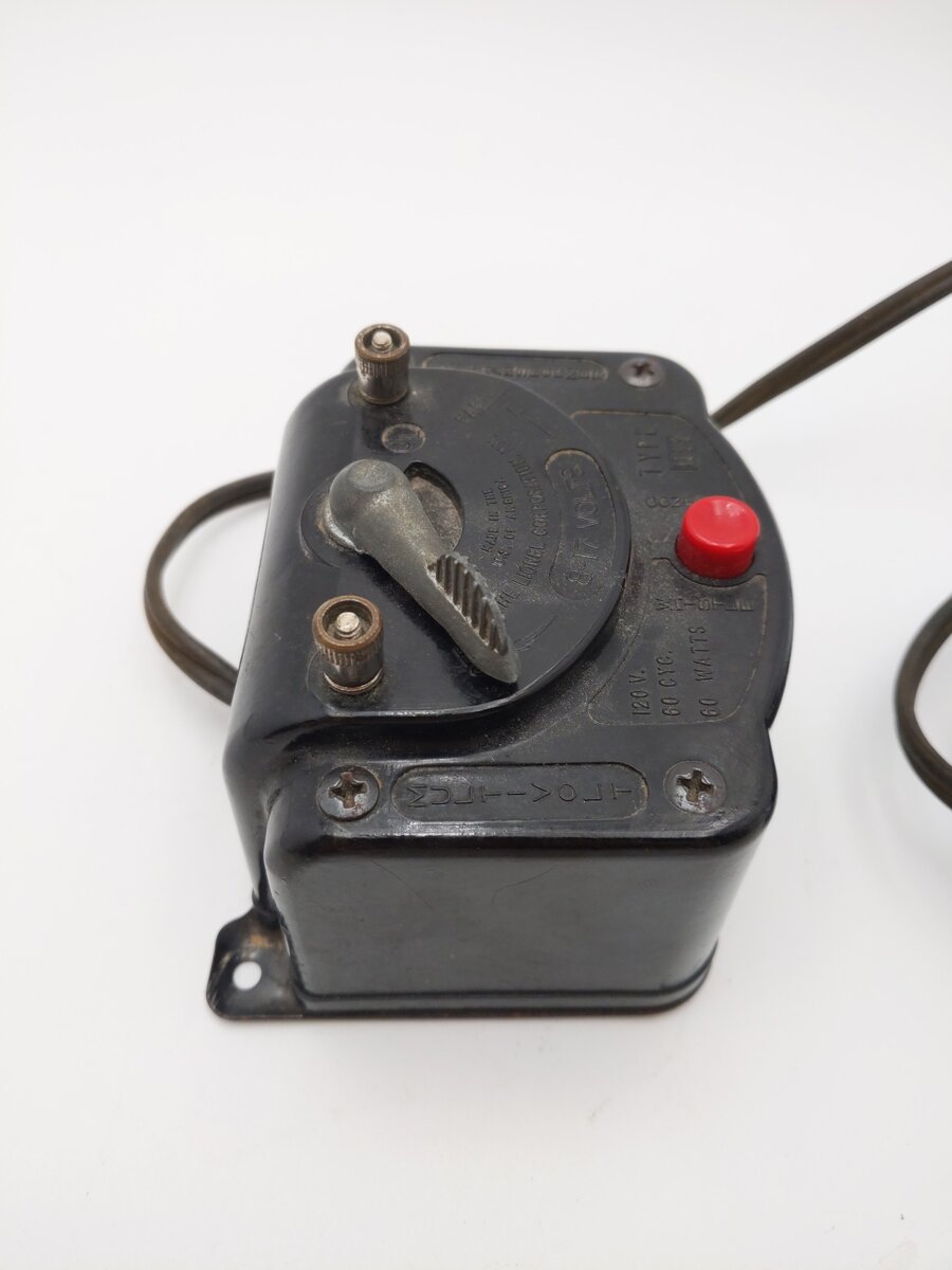 Lionel 1053 Vintage O 60 Watt Transformer w/Whistle Control VG