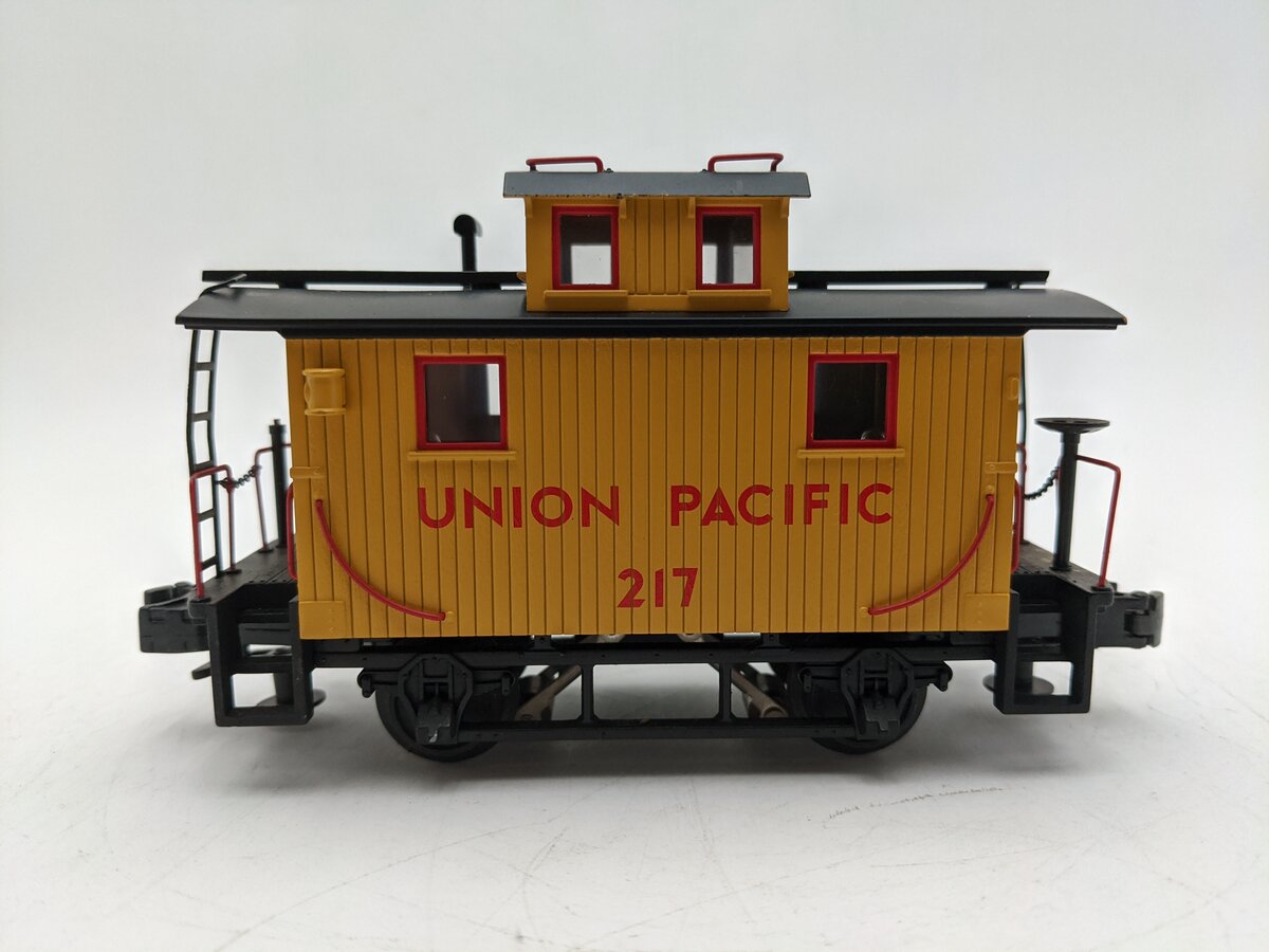 MTH 30-7729 O Gauge Union Pacific Bobber Caboose #217 VG
