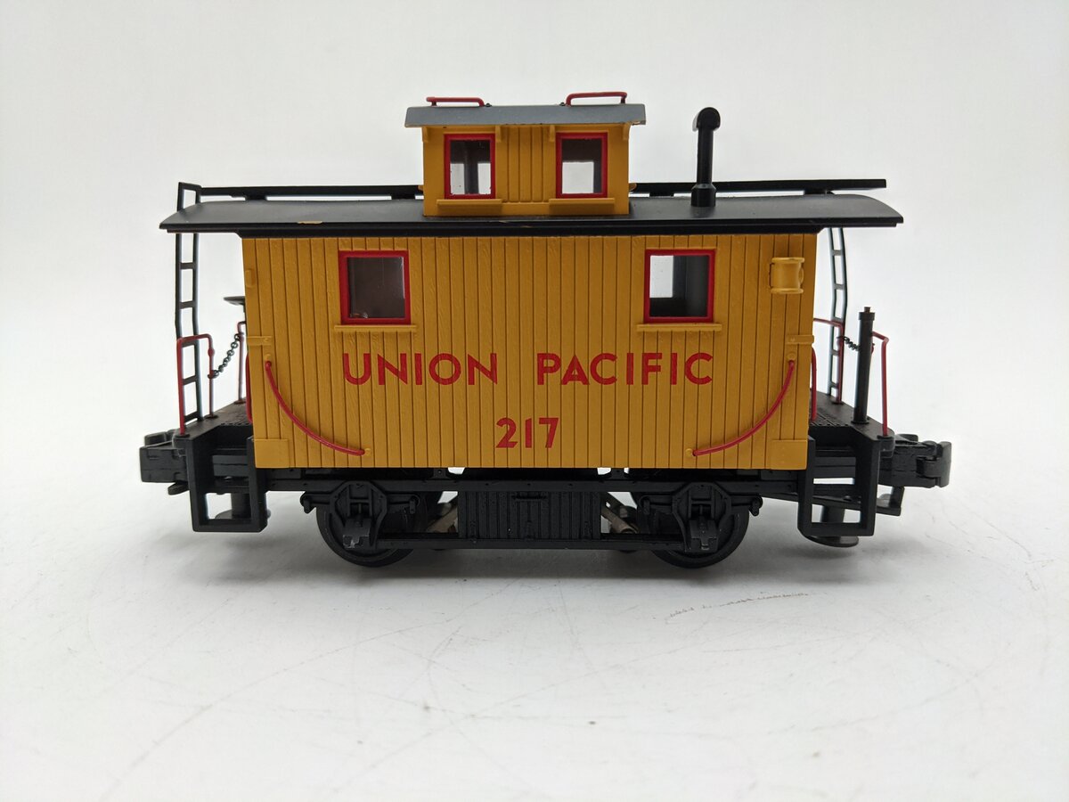 MTH 30-7729 O Gauge Union Pacific Bobber Caboose #217 VG