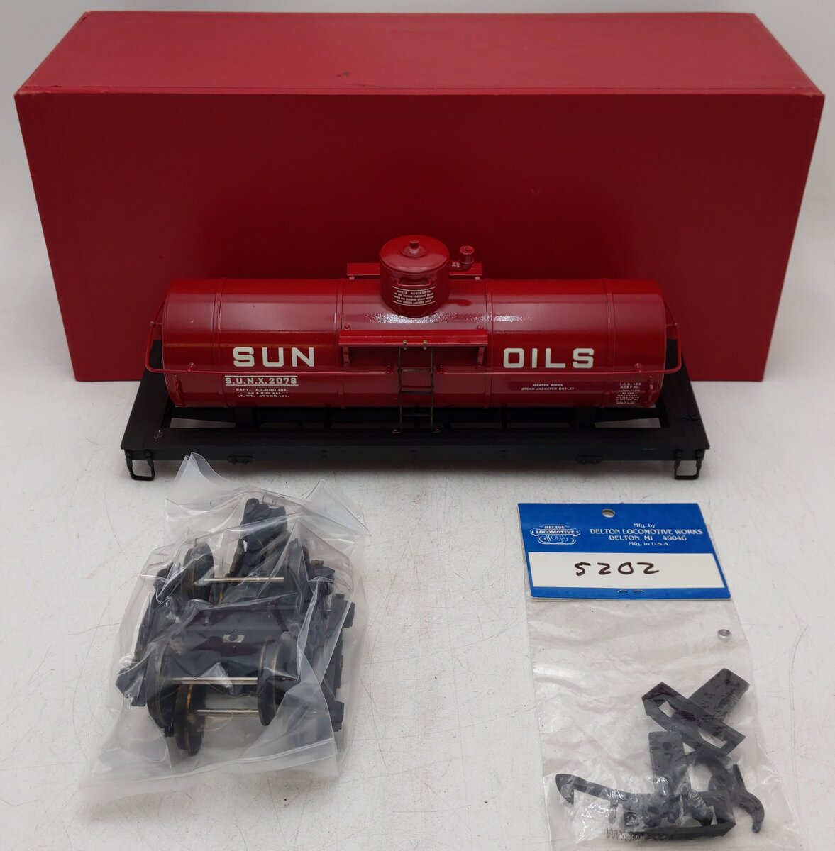 Delton 4247 G Scale Sun Oils Die Cast Tank Freight Car Kit #2078 EX/Box