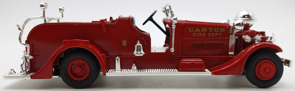 Ertl 1:30 Scale 1937 Diecast Ahrens-Fox Canton Fire Truck Bank #8 LN/Box