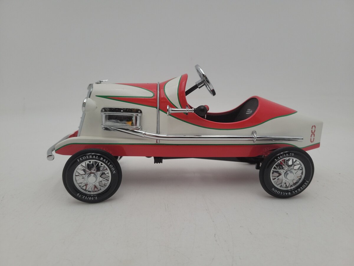 Hallmark QHG9057 Kiddie Car #8 Classics 1935 Toledo Duesberg Racer Limited Ed. EX