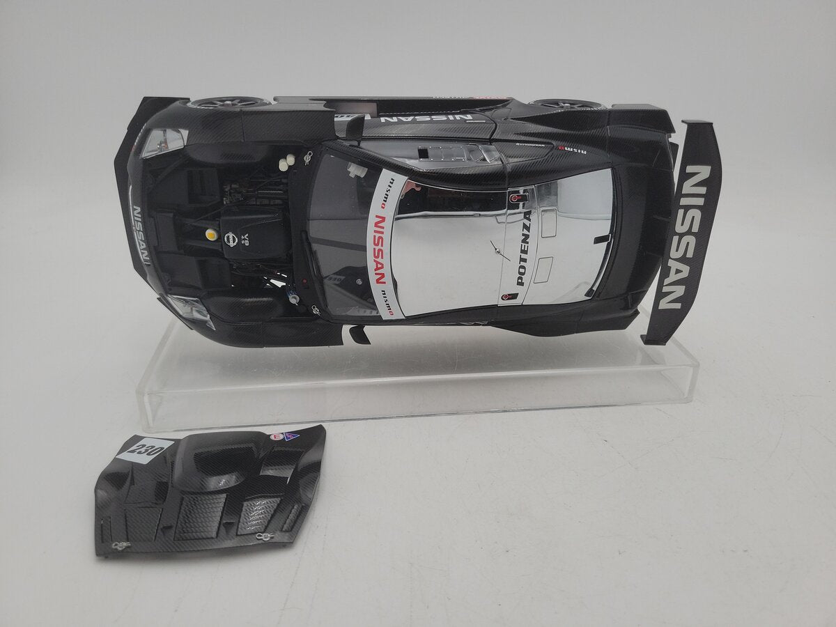 AutoArt 80878 1:18 Scale Black / Chrome Nissan GT-R Test Car #230 Super GT 2008 EX