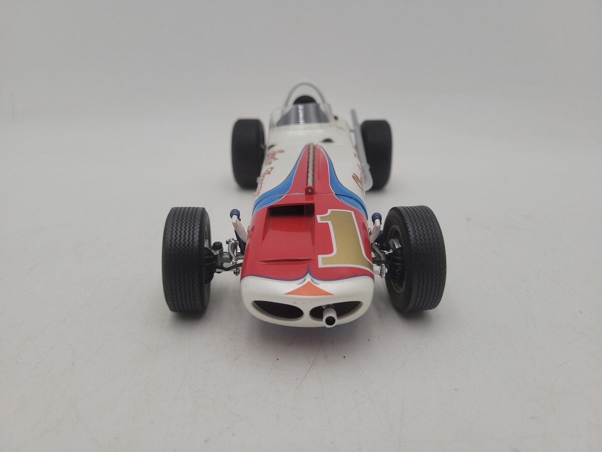Carousel 1 3091 1:18 Scale White 1961 Watson Roadster 