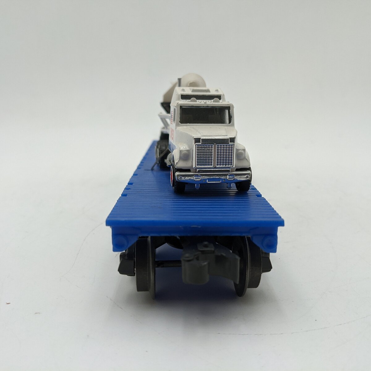O Gauge Nasa Flatcar w/Majorette Nasa Semi Trailer 600 Series w/ Rocket EX