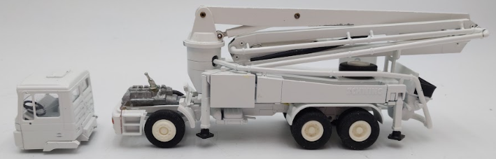 Conrad 1:50 Scale Diecast Schwing KVM 32 XL Truck-Mounted Concrete Pump/Box